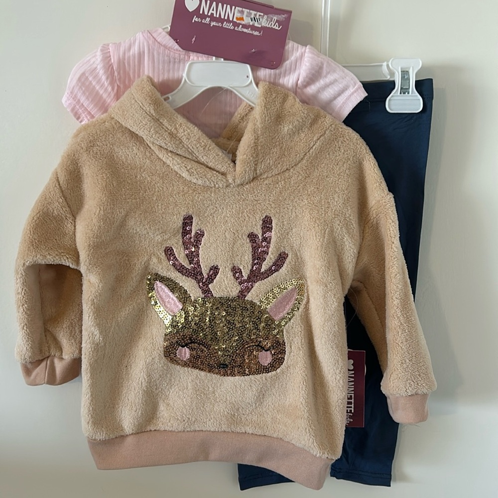 2t outfit reindeer
